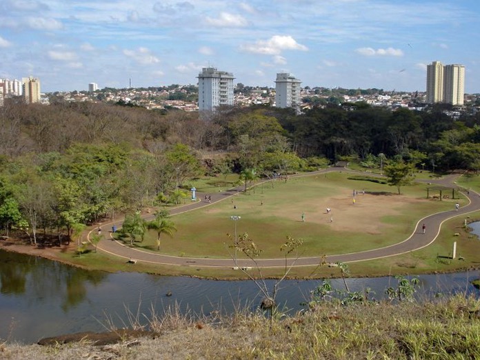 38946_479550408695_439957_n